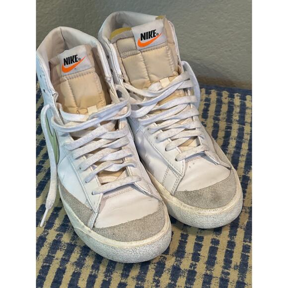 Nike Blazer Mid '77 High Tops - Picture 8 of 9
